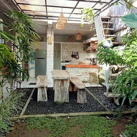 Pondok Ayu Homestay Canggu Zewnętrze zdjęcie