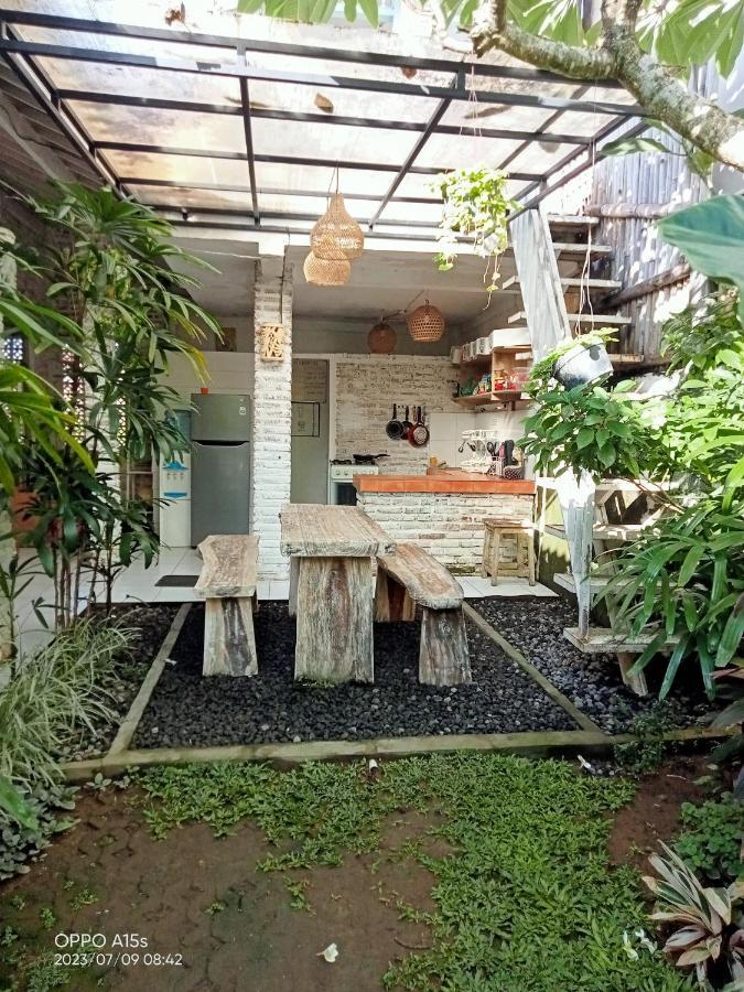 Pondok Ayu Homestay Canggu Zewnętrze zdjęcie